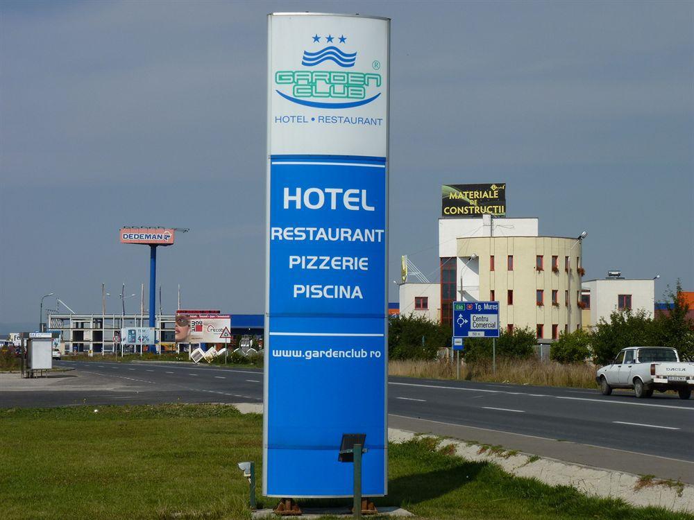 Hotel Garden Club Брашов Екстериор снимка