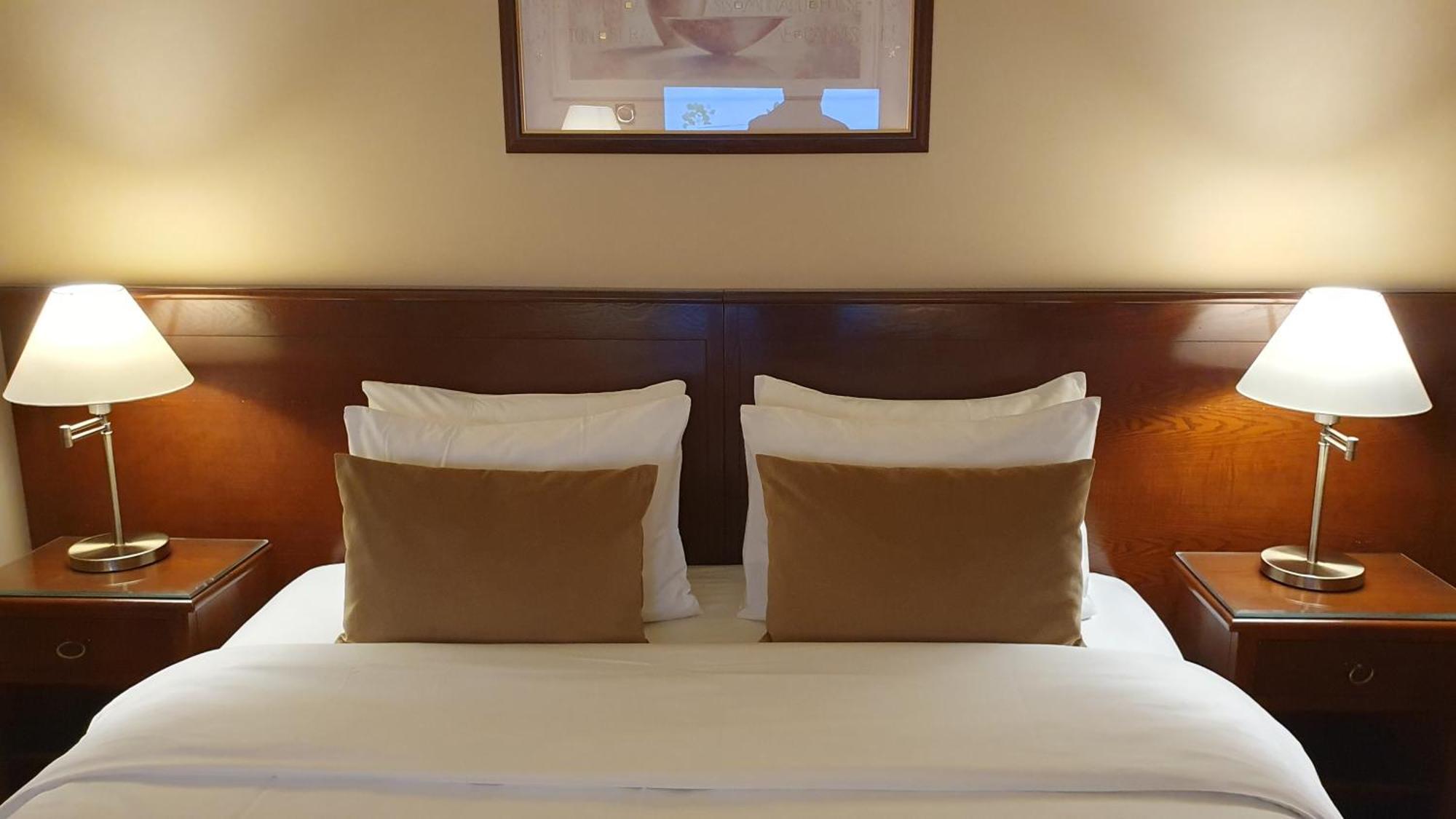 Hotel Garden Club Брашов Екстериор снимка