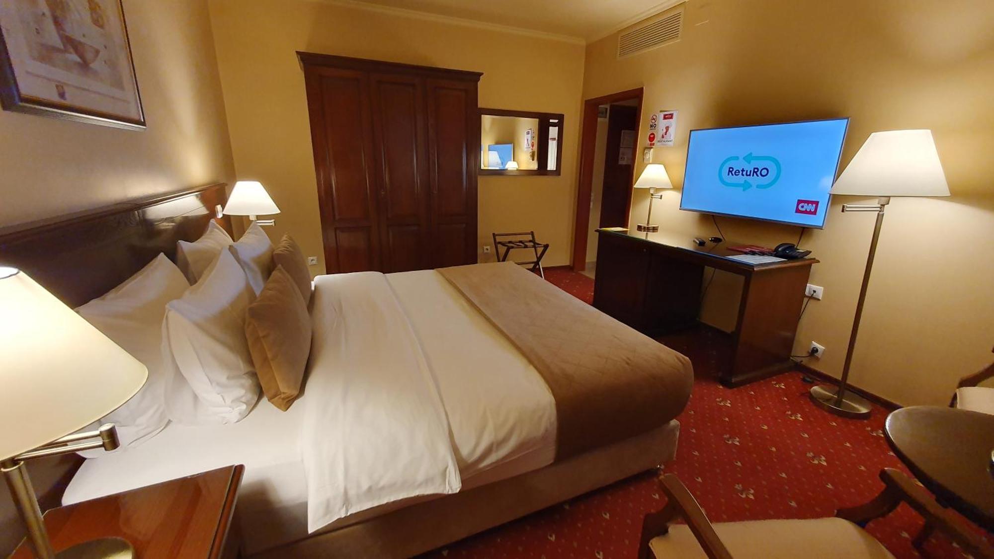 Hotel Garden Club Брашов Екстериор снимка